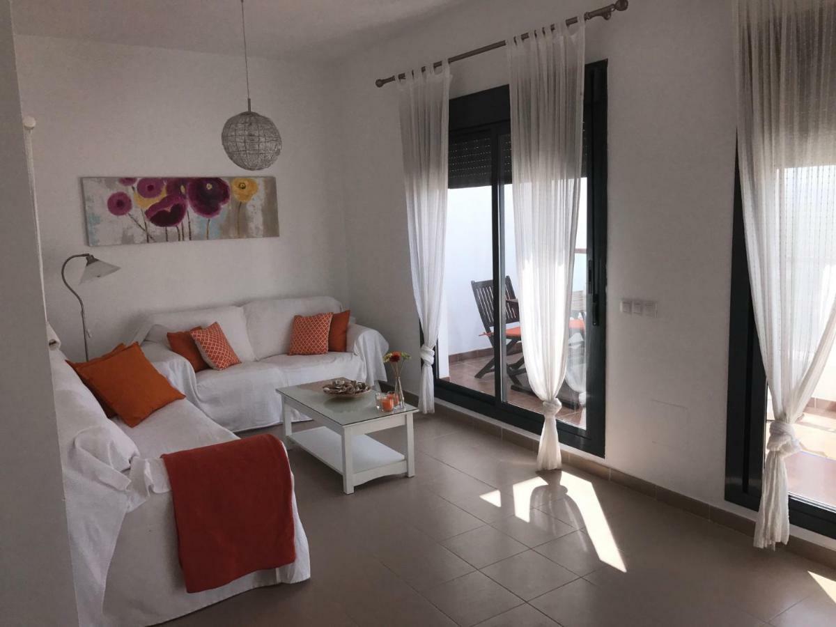 Casa Anna Apartment โกนิล เด ลาฟรอนเตรา ภายนอก รูปภาพ